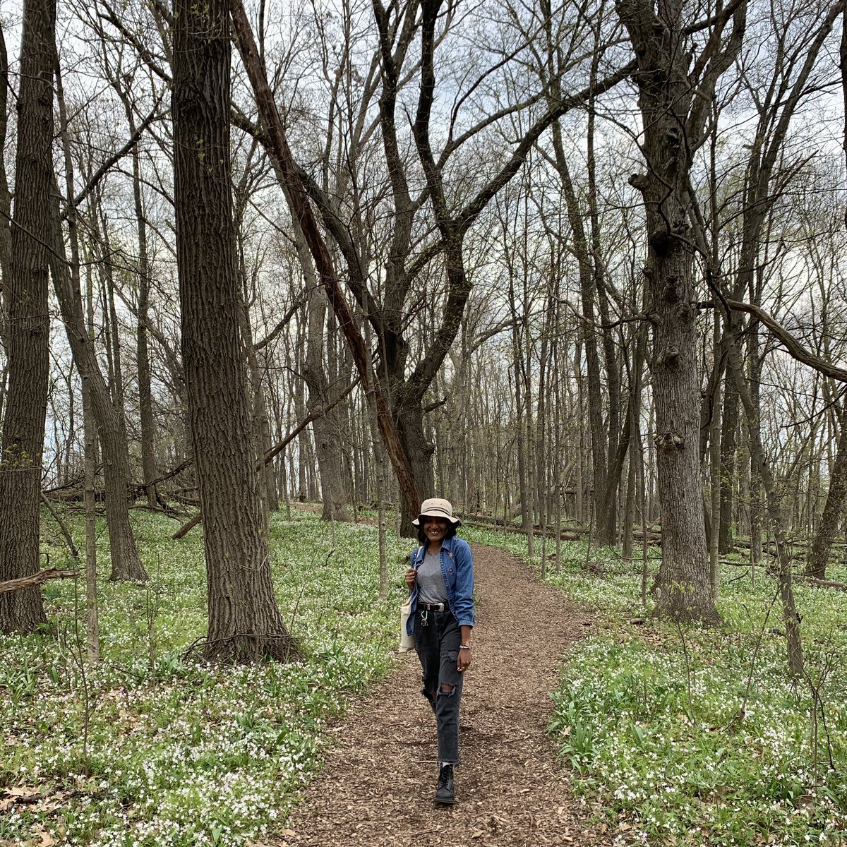abscisicacid's tweet photo. Ok this is so cool,,,,Hi! My name is Iris and I just graduated with a BS in Plant Science. During undergrad I studied molecular mechanisms of plant responses to fungal pathogens, Botrytis cinerea and Alternaria brassicicola, in Arabidopsis ✨🌿#BlackBotanistsWeek https://t.co/ii4Uh39gz6