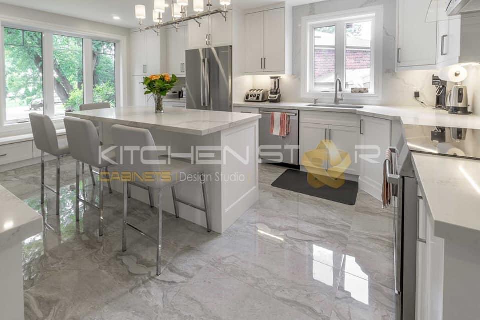 Kitchen_Star's tweet photo. Custom made white double shaker laminated mdf kitchen with quartz counter top and quartz backsplash #kitchen #shakerstyle #homerenovation #homereno #quartz #backsplash #whitekitchen #whiteshaker #customkitchen #customkitchencabinets #customkitchendesign #shaker #kitchencabinets https://t.co/xhSDD9Q1ub