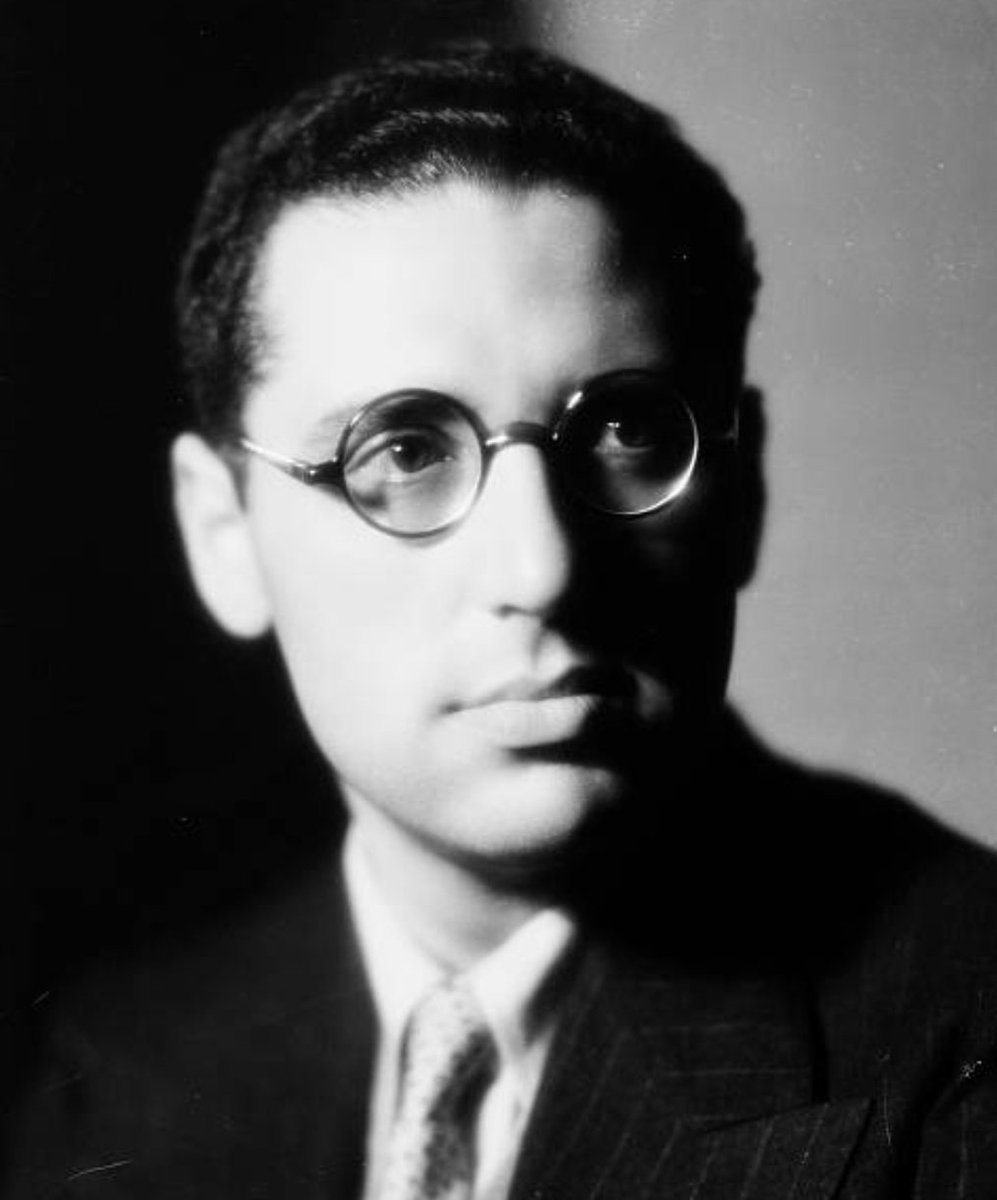 Nació en Manhattan en una familia de ascendencia judía húngara.Se interesó pronto por el teatro y comenzó su carrera profesional en el mundo del espectáculo en 1919 como director de escena de una compañía de teatro en Chicago.A principios de la década de 1920 pasó los veranos