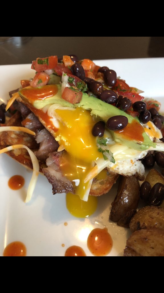 welsh_jarrett's tweet photo. Steak huevos ranchjeros topped  with homemade pico de Gallo, sunny side egg, black beans, avocado and cholula hot sauce and on the side is a chunky farmer’s potatoes with onions and garlic @circlingbackpod @shmerriman https://t.co/Yg4gNsKZXk