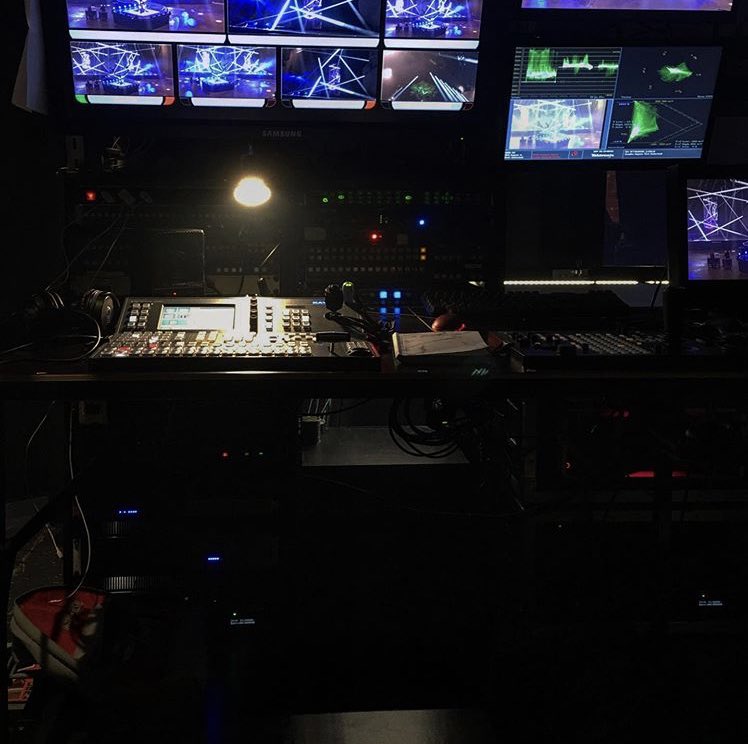 LaPause_QLF's tweet photo. Que du bon-char
#PNLxNETFLIX https://t.co/3fr0lK42Sx