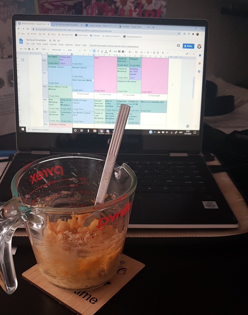 A quick lunch between sessions at #qcdingding