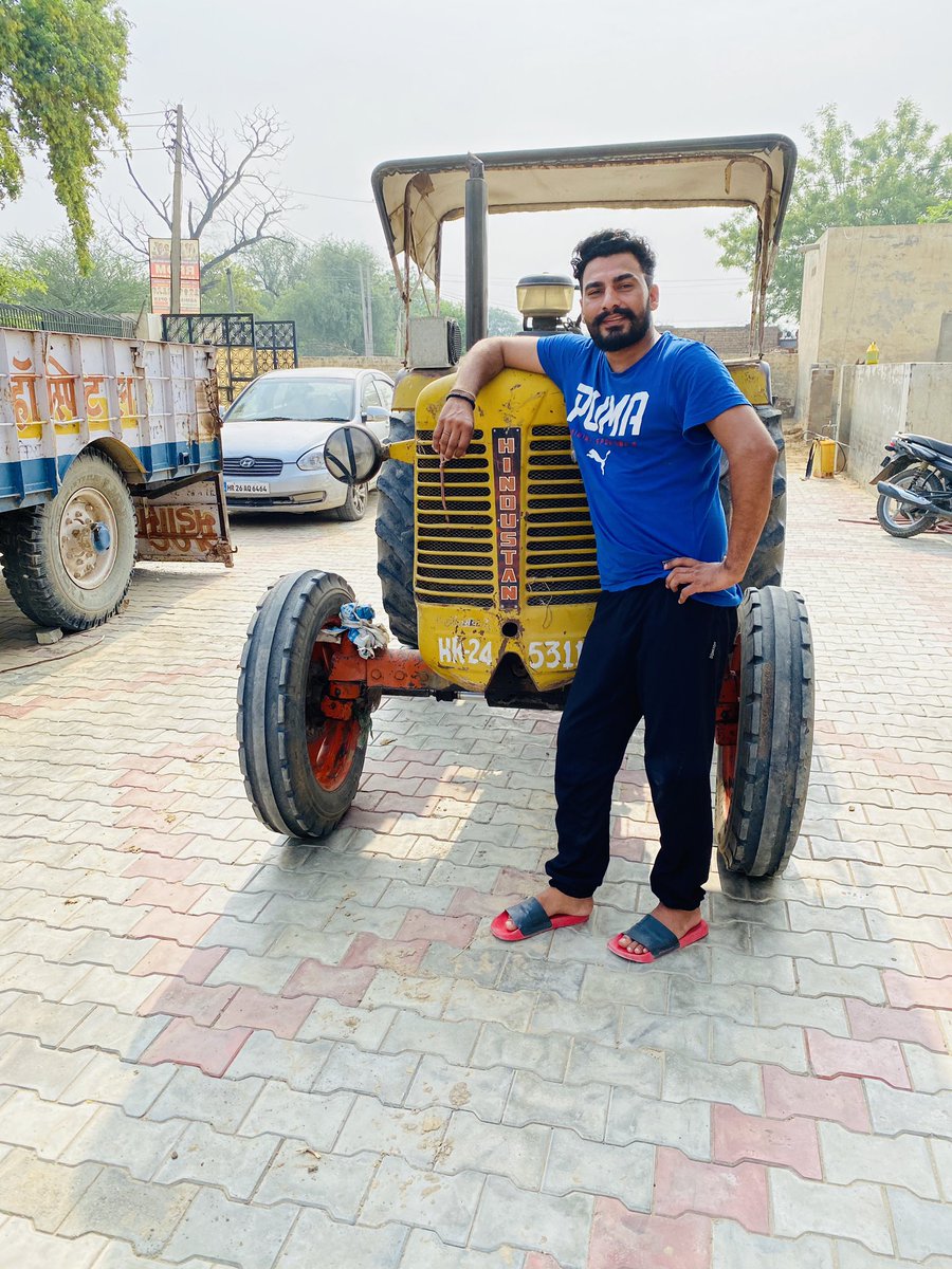BinderDanoda's tweet photo. मान जा तूँ, होणा नी Copy, Swag साड्डे आला।
तेरे rangerover फीक्की,देख Hindustan दादे आला।
#जलेबी
Releasing On 9 july
On White Hill Dhaakad
#Raju_Punjabi #Sapna_Choudhary
#Meenakshi_Panchal #Farishta
And your #Binder_Danoda https://t.co/eBWasF7bhT