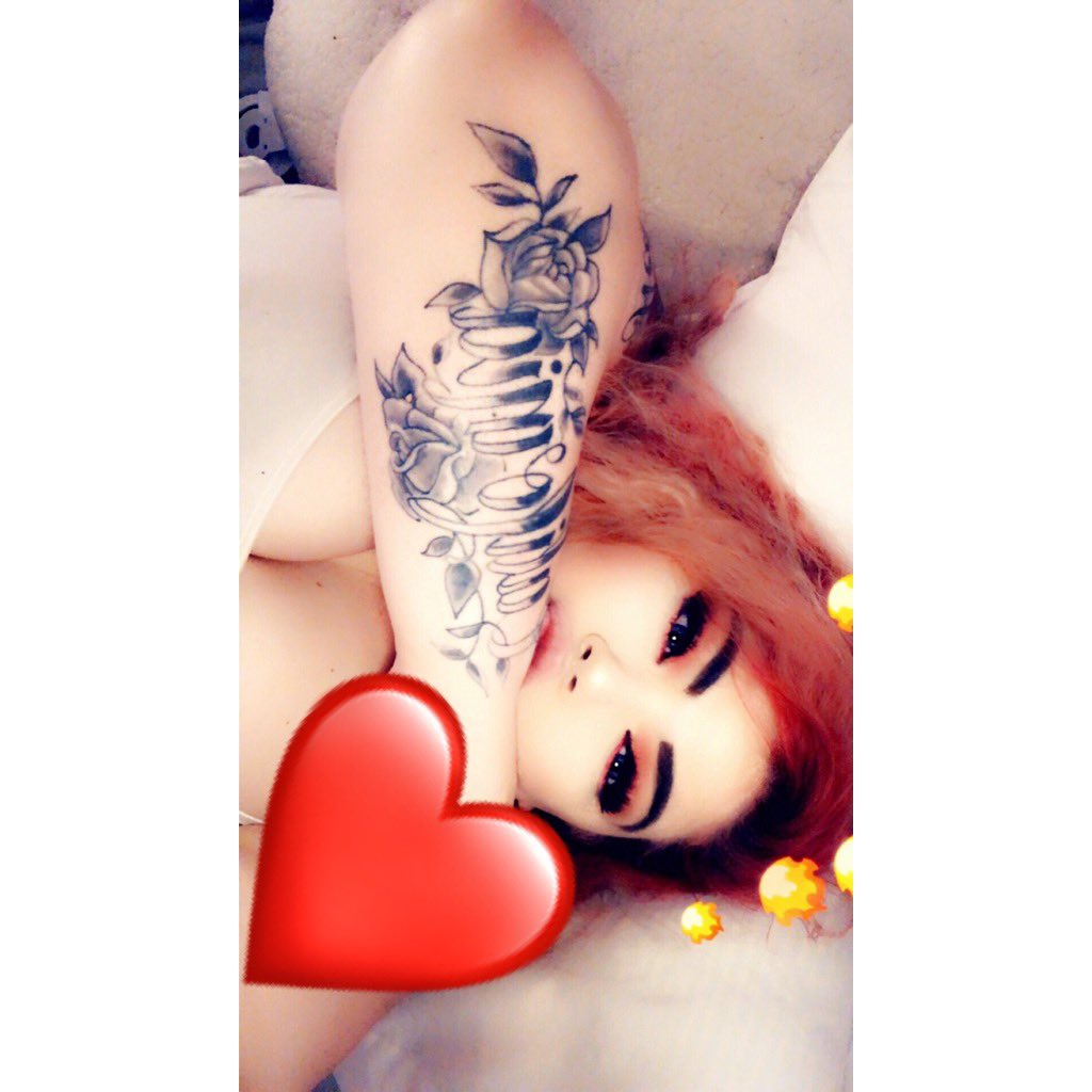 Murpp_'s tweet photo. @mariah_isom 26 ♏️ Scorpio , single , Lesbian, California 🌴 https://t.co/k7H3SP2j0V