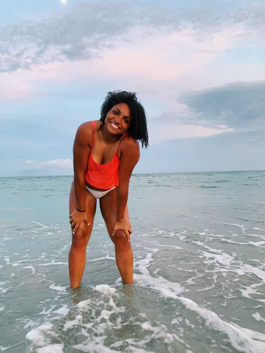 arielle_everett's tweet photo. I realized I never post phots in here really so here’s some from last week from insta https://t.co/zkw2KMGiUf