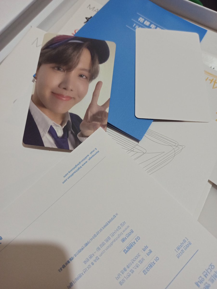 <a href="/blissfulv_/">☁️</a> thank you ulit! Whiieeeeeee
<a href="/BTS_twt/">방탄소년단</a> #MapOfTheSoul7