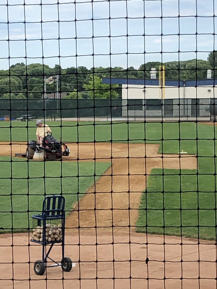19u2020's tweet photo. Storm/Redbirds Stadium on the eve of Opening Day - thanks to @chanredbirds, @19u2020 for their hard work and generous donors of @club_dugout for allowing us to cut edging into minutes, not hours. #sandpro https://t.co/k6kwxaIJEV