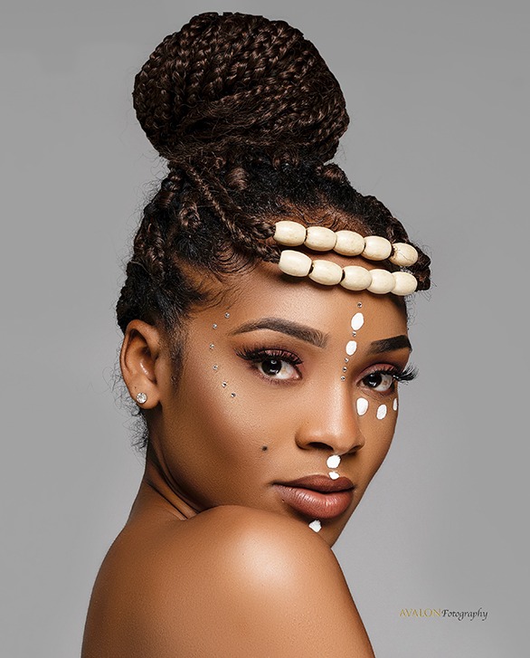 portfoliobox's tweet image. Avalon Rivers (@avalonfotography)is an internationally published photographer who focuses on maternity, family, beauty and brands.

Visit her website at avalonfotography.online.

#portfoliobox #createyourownwebsite #photography