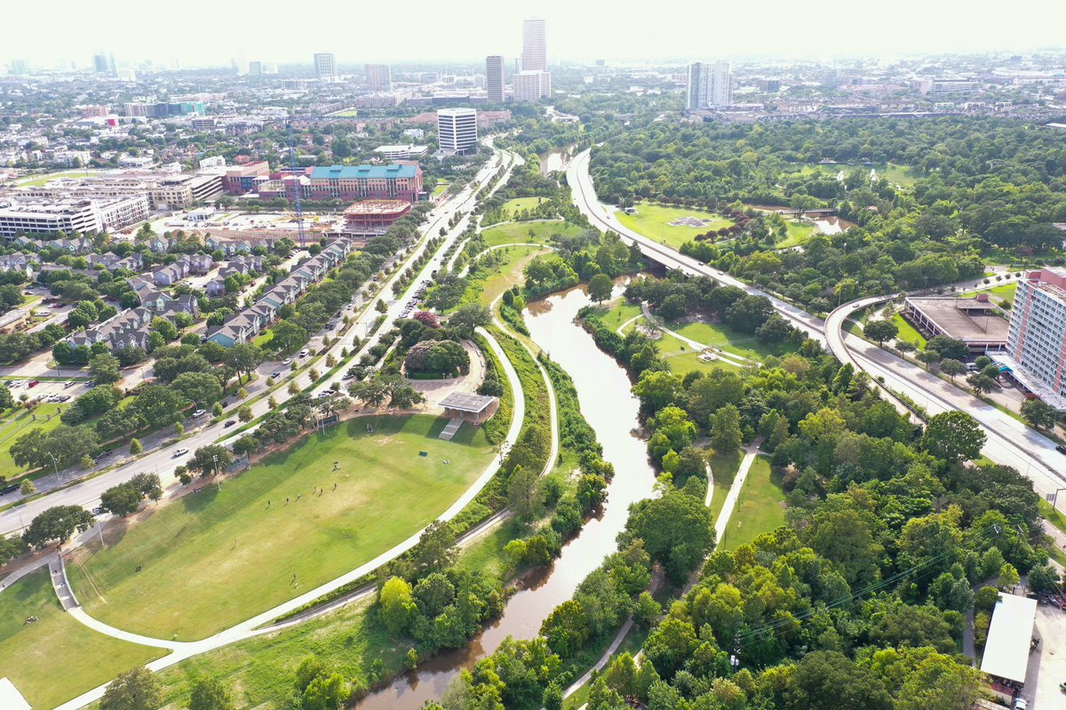 CHolmes_'s tweet photo. Drone footage today ๐ธ๐ฅ #Houston #SoulProductions https://t.co/vVL5rtWNCF