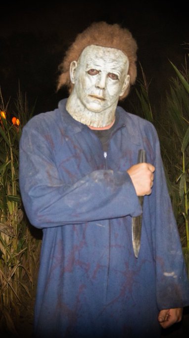 Haunt season is right around the corner! I&rsquo;m always in character https://t.co/nMjVkRq84p<a href="/tag/newprofilepic"class="tags"><span>#newprofilepic</span></a>