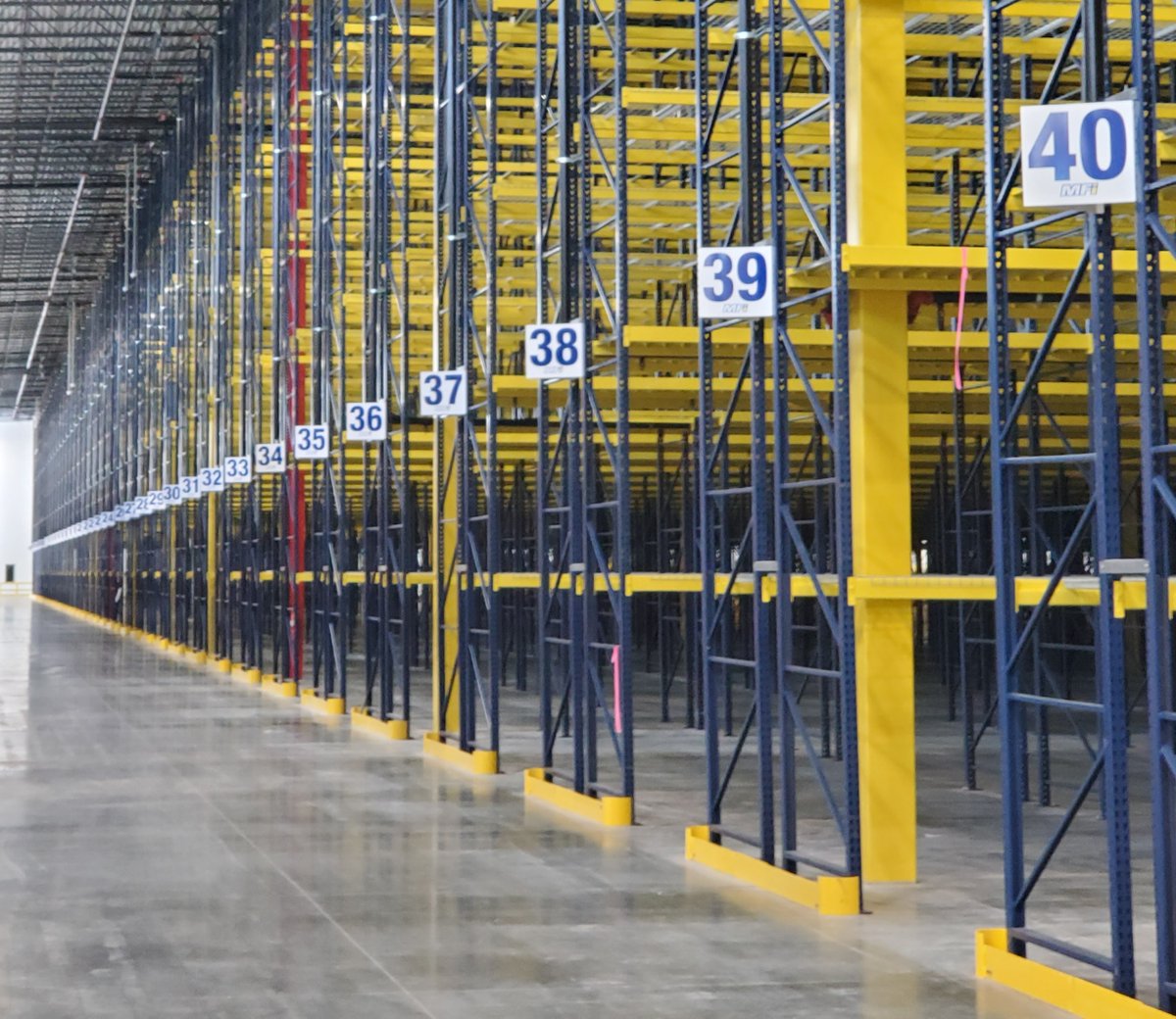 Mike_FASTSIGNS's tweet photo. We've added acrylic &amp; plastic bending to our fabrication processes. Lots of potential with this simple technology. Mallory &amp; I worked through the holiday weekend to get a 256 sign order done for a distribution center. #fastsigns https://t.co/AowTHMpfLR