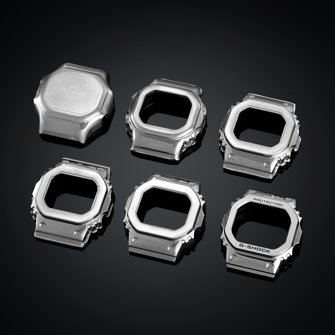 GShockBrasil's tweet photo. A linha GM-5600 traz ainda mais elegância ao case quadrado. Os modelos possuem moldura em aço inoxidável e variações na versão #allblack e com mostrador camuflado. Resistência & Estilo! 😎
Acesse: https://t.co/R3XUutLuvi
#GShock #GShockBrasil #GM56001 #GShockMetalCase https://t.co/dI65ZwlVcl