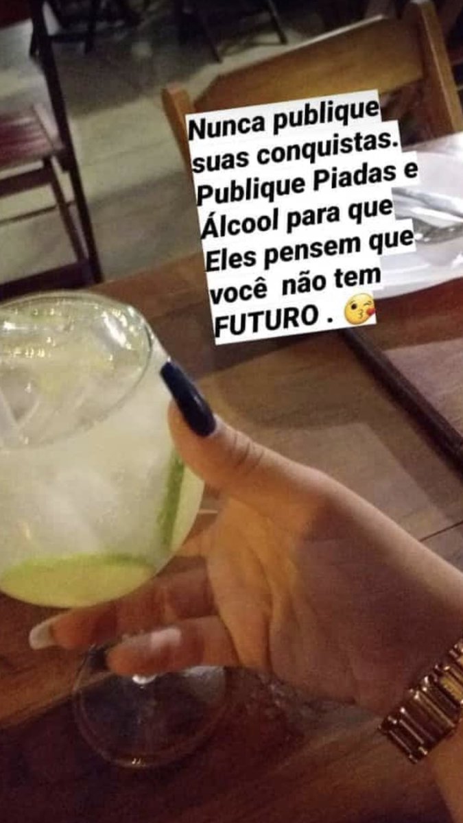 inaciolhell's tweet photo. essa linha de raciocínio eh perfeita !! https://t.co/Nao2oucJD7