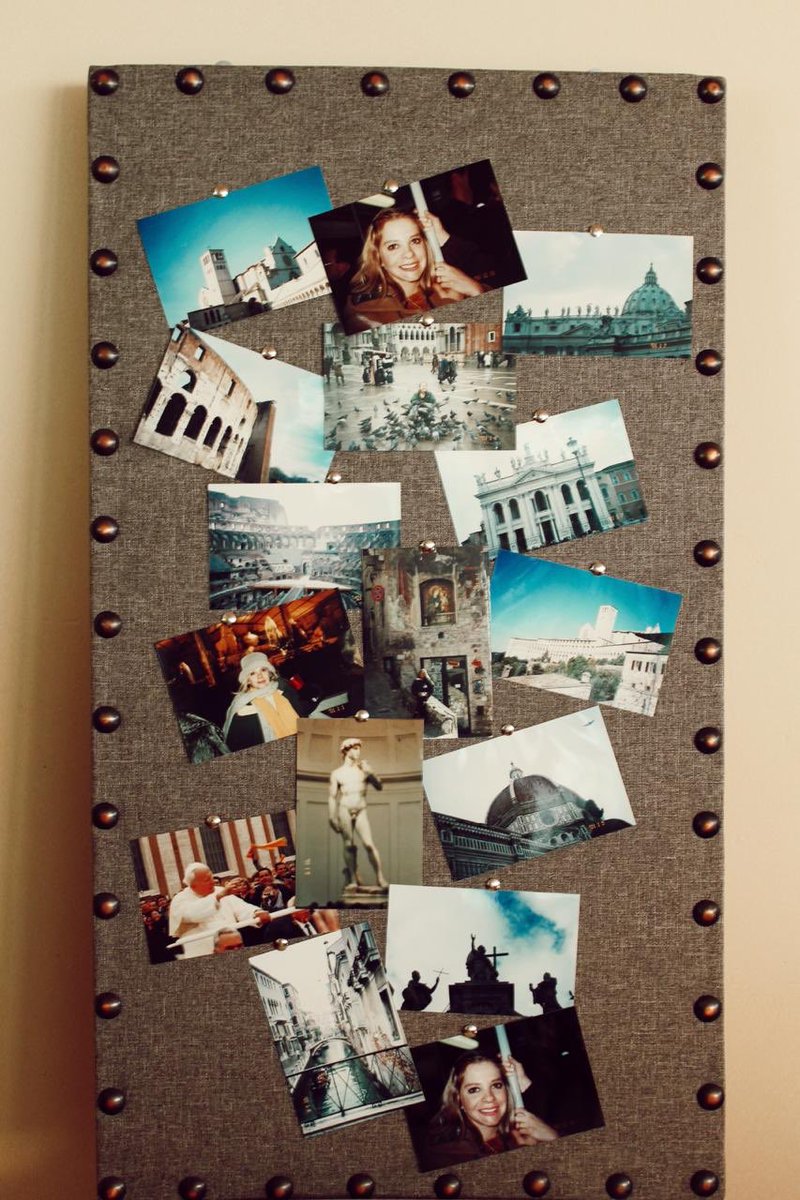 alevq1's tweet photo. Hola! Mis hermanas y yo empezamos una marca de portarretratos de madera “Cuatro Aristas” especiales para fotos polaroid/instax y corchos de tela personalizados a tu media y color.

Tenemos de diferentes tamaños.

Síganos en Instagram @cuatroaristas y apoyen el consumo local.
🤍🙏🏼 https://t.co/C37zkqwLGO