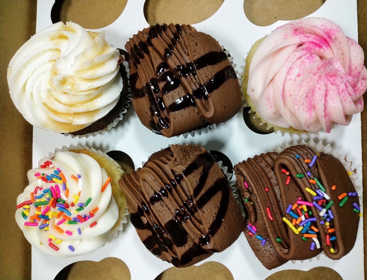 Earlier today: I did a bad, bad thing. Or a bad, good thing.

Last cupcakes from local Sugar Belles ever.

Belated birthday treat for me.