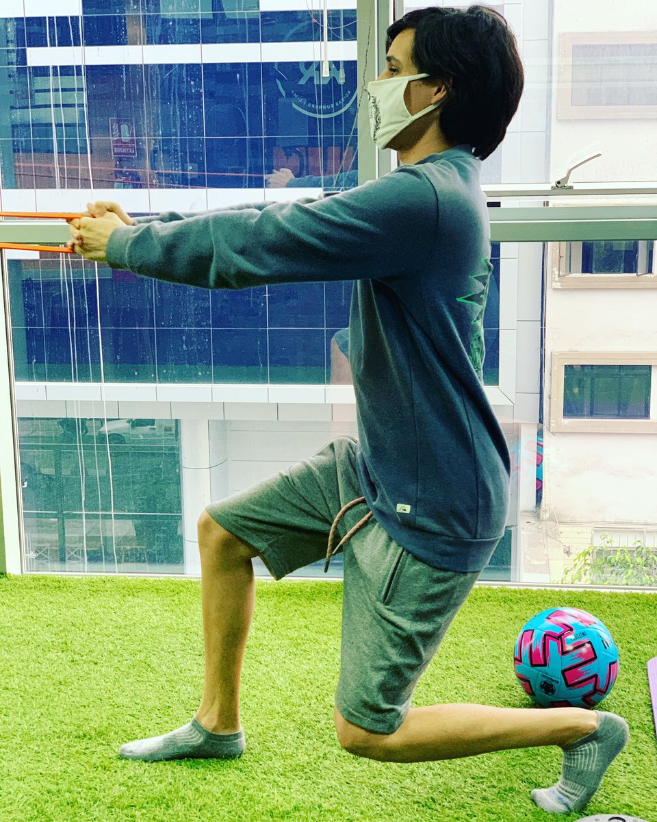 Brindando lo mejor para tu recuperación. Buen inicio de semana!
🏃🏻‍♂️💪🏼💯.
#kinephype #enfocadosenturecuperación #gymtime #workhard #lunes #arrancandolasemana #pacientes