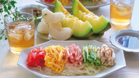 うどん丸 石丸製麺 7月7日 七夕の日 ご自宅でゆっくり たなばたそうめん はいかがですか 錦糸卵やきゅうり ハム などお好みの具材を細長く切って 茹でて冷たくしめた素麺の上に並べてください 見ているだけでもワクワクする 華やかなそうめんの うどん丸 石丸製麺 7月7日 七夕の日 ご自宅でゆっくり たなばたそうめん はいかがですか 錦糸卵やきゅうり ハム などお好みの具材を細長く切って 茹でて冷たくしめた素麺の上に並べてください 見ているだけでもワクワクする 華やかなそうめんの