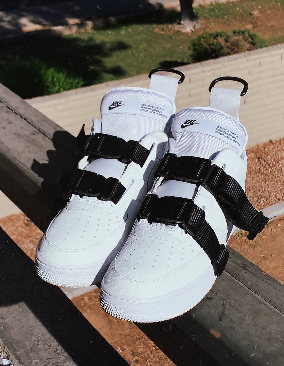 ChuckQuick304's tweet photo. New Creations! ๐ฅ๐คท๐พโโ๏ธ๐๐พ #nike #buckles #quicklife #quickthrift #customnikes https://t.co/shNVVmW3Mq
