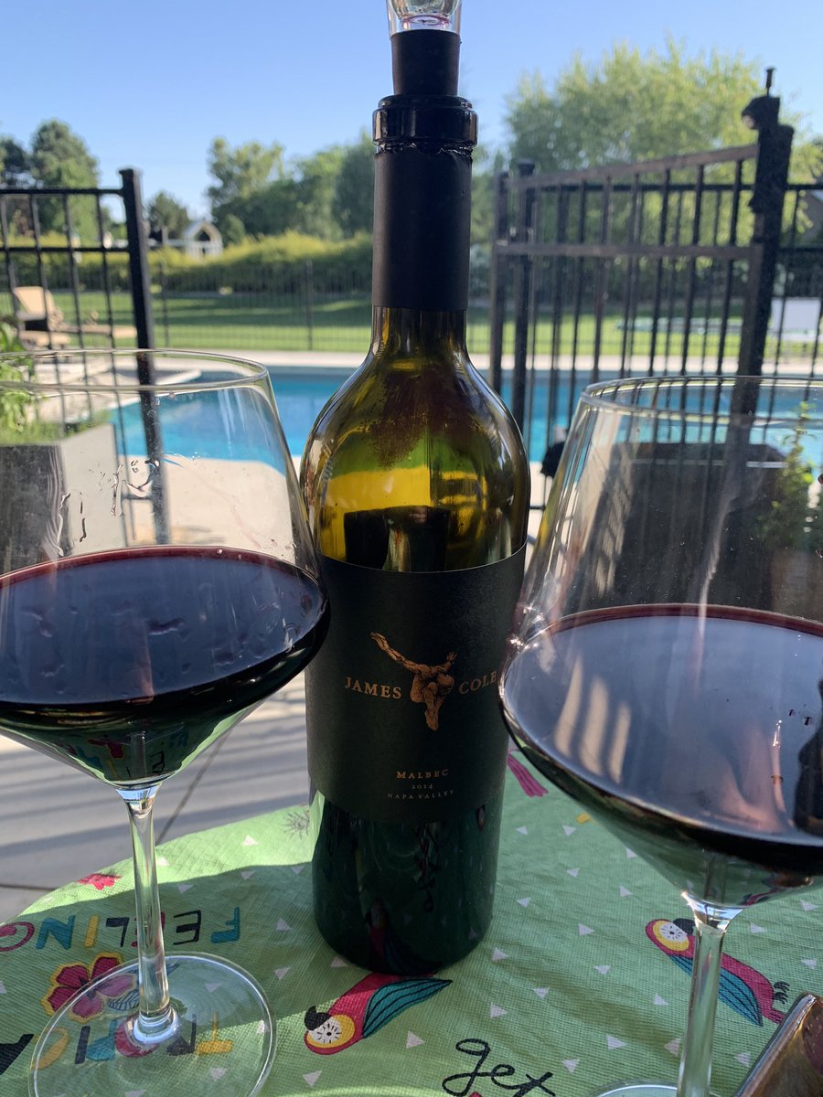 GrahamDeLaet's tweet photo. Rosemary and thyme lamb loin chops on @BigGreenEgg . Fresh veggies and edible flowers out of the garden. Finished off with our favourite Napa winery @JamesColeWinery. #NailingLife #BoiseSummers https://t.co/eVUMYYpFp5