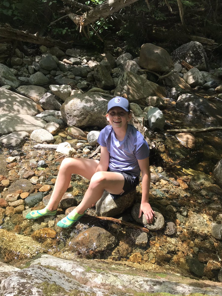 RobSmithTeach's tweet photo. Great views all around!! Proof that she dragged me up the mountain 🏔!! 5.6 miles round trip to the 4052 foot summit. Spectacular trip w/amazing views &amp; some small river traverses where, of course, we had to stop!! I’m very sore. She is not. #GettingOld #hikeNH #starsnation https://t.co/PLibobQV6B