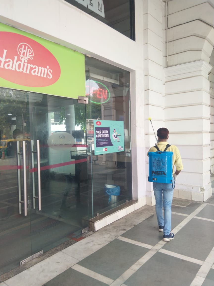 NDTAofficial's tweet photo. Connaught Place Sanitization drive by NDTA on 6/7/2020 covering Regal,Rivoli,Entire Outer circle blocks & Radials
#CleanCP
#GermfreeCP
@tweetndmc
@ArvindKejriwal
@M_Lekhi
@LtGovDelhi
@SandhyaTimes4u
@htTweets
@ANI
@timesofindia
@journo_vibha
@DCPNewDelhi
@DMNewDelhi https://t.co/8PHQrN1TxI