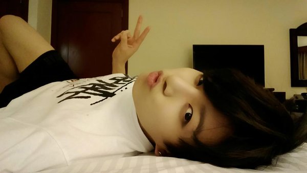 jungkook selcas in bed ~ a thread