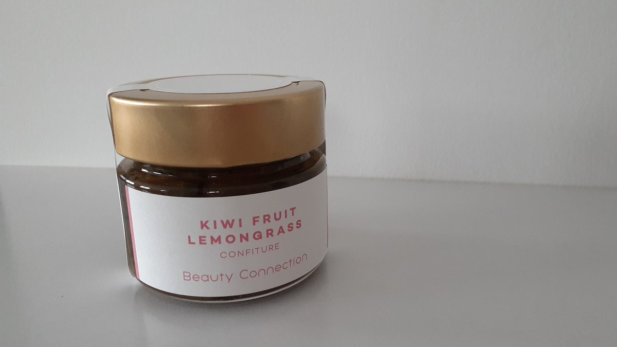 Chocolate_Riple's tweet photo. #BCG
#BeautyConnection
#FruitsSalon 
BCオリジナルコンフィチュール
ハーブが入ってるの珍しくて買っちゃいました :)

*ストロベリー&amp;エルダーフラワー
*オレンジ&amp;ミント

*キウイフルーツ&amp;レモングラスは店頭に並んでる分で終了だそうです>_<
(もう１個買いに行こうかな🤔 https://t.co/9UWoQIhc4H