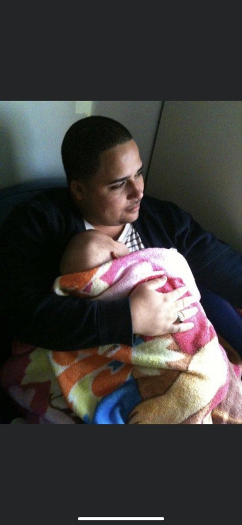 BaltTorres's tweet photo. Una foto bella en el momento más difícil de mi vida. El cancer de mi hija. Pero Dios es grande https://t.co/QdTH4pQ1sC