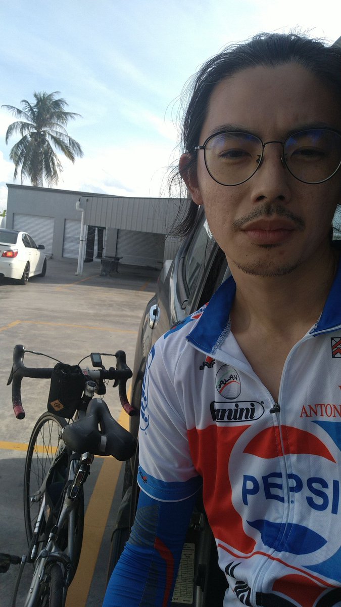 squashplanet's tweet photo. Yes I love cycling https://t.co/WNe7decgeH