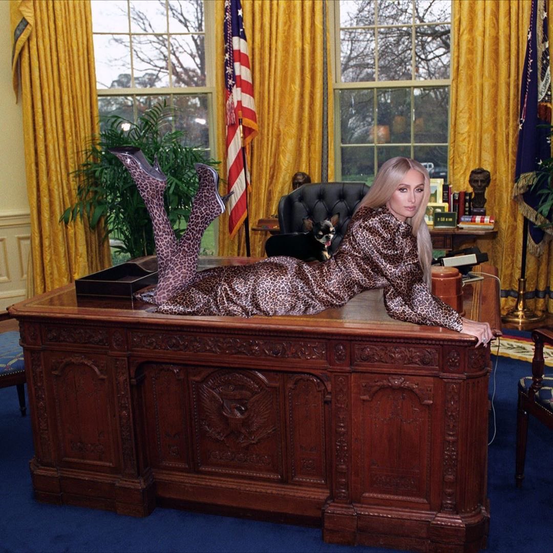 ParisHilton's tweet photo. After a lot of thought and consideration. I’ve decided the Oval Office needs some redecorating and a woman’s touch. ✨👸🏼💅🏻✨ #ParisForPresident ⚡️ https://t.co/JxtPTSQ8C2