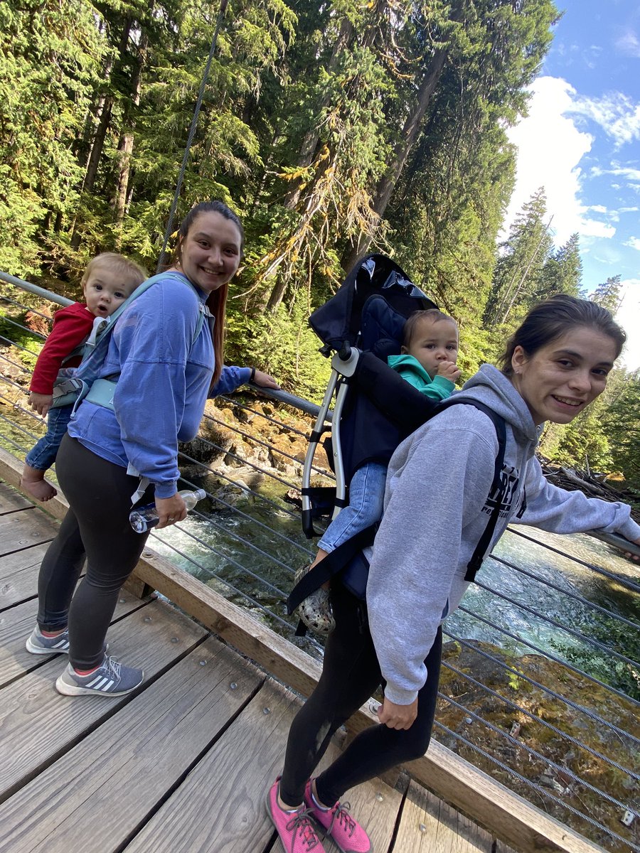 BriannaaaLittle's tweet photo. Hank’s 1st official hike🍃 https://t.co/0ZBoOiOx4O