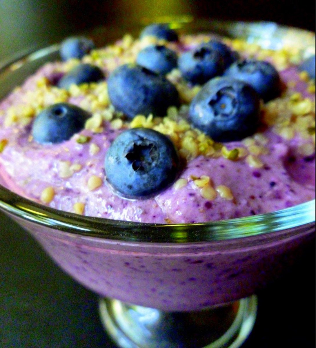 PenniShelton's tweet photo. Blueberries! I've just added a new post to my new website featuring some of my favorite blueberry recipes! https://t.co/nDtW8iTIYd https://t.co/JcHizkgmeD