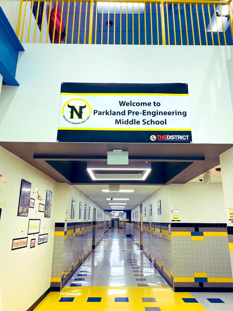 reynahustles's tweet photo. When you hold a voluntary faculty meeting during summer vacation and over 100 faculty and staff members still show up. Wow. That’s culture. Our kids deserve it.🖤💛 #ThePark #KidsDeserveIt #LeadershipMatters #TeacherStrong #NextLevel #MissMyPeople https://t.co/cLSSoblPqW