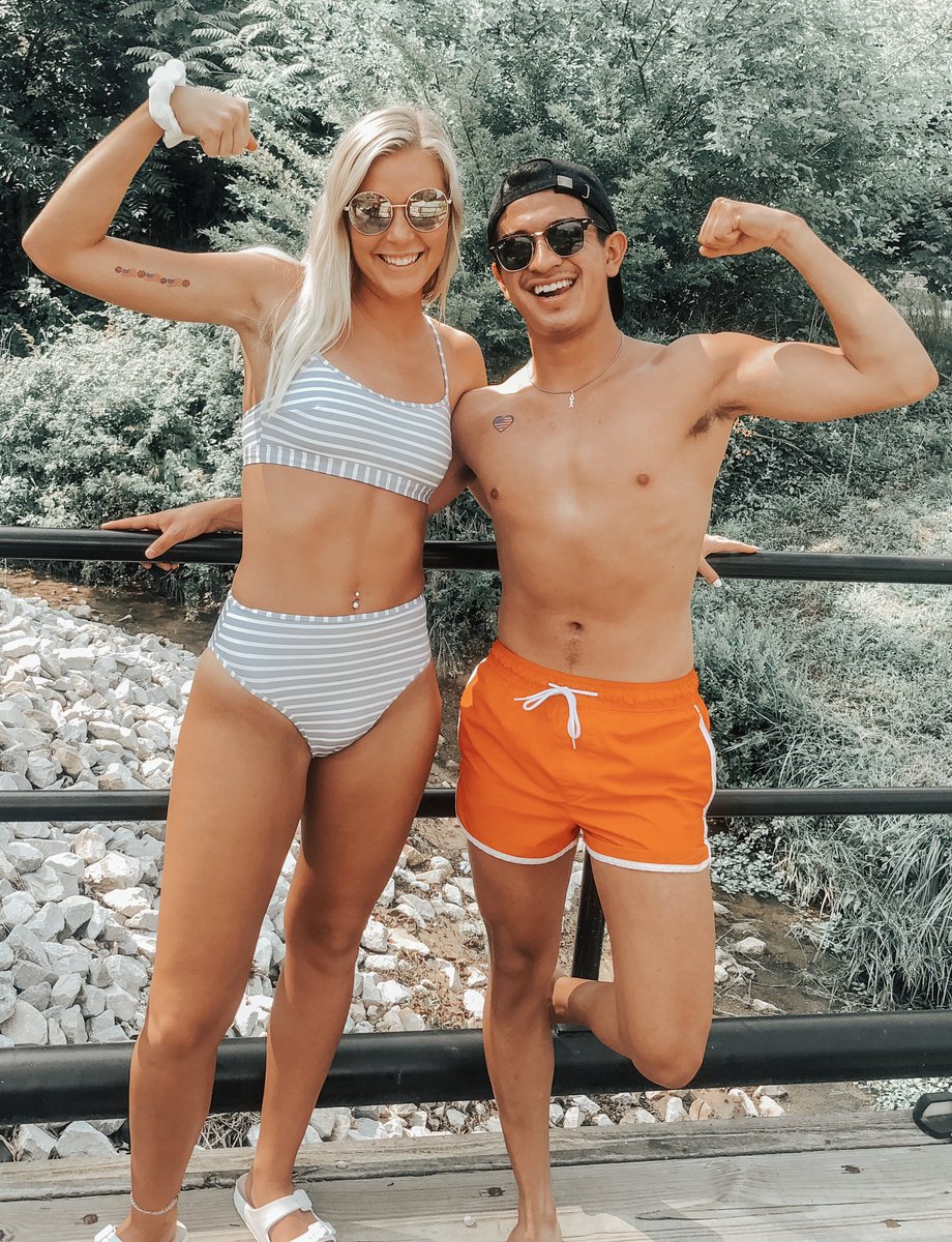 jasonathaniel22's tweet photo. ☀️ Sun, Fun, and Friends ☀️ https://t.co/2M6MAcZ3zR