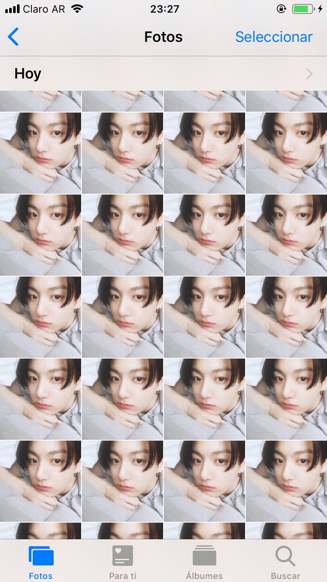 taekooklt's tweet photo. jungkook: *actualiza*

todos: https://t.co/uPLLnraKCV