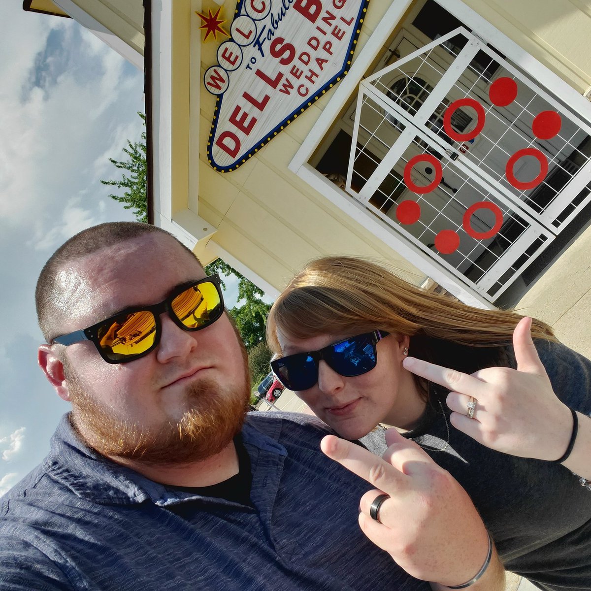 Gingybeth22's tweet photo. BEST DAY EVER!!!! Happy Once year Wedding Anniversary to my favorite guy!!!! I love you so much!!!! 😘😘😘🙂🥰🥰🥰😘❤❤❤❤ https://t.co/cRT7lCelFo