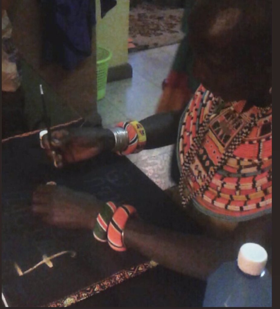 ChenesaiAfrica's tweet photo. I fondly remember  this experience. We had a conversation with the @professional_tribes ladies on social &amp; cultural intelligence. We concluded that Cultural intelligence requires that you learn to learn, are  self-aware,  curious, bold,  tolerant,humble.
Asante Sana Samburu https://t.co/Jb6dKLMDv5