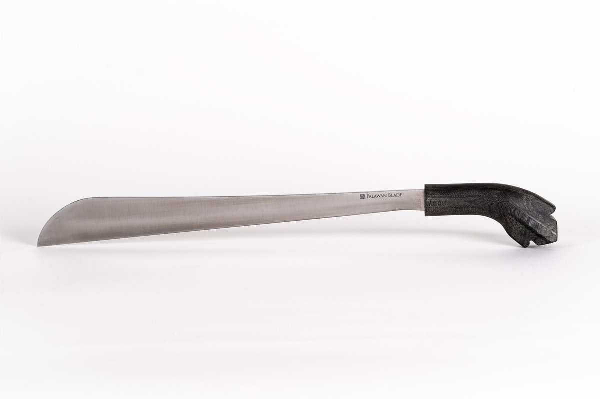 PalawanBlade's tweet photo. The TrailBlade, paired with its smooth and grippy canvas micarta handle, now comes with three unique finishes. #knives #survivalknife https://t.co/lGbLhtNS2N