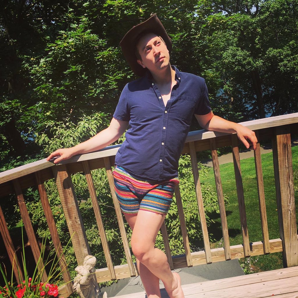 GMatthews418's tweet photo. Keeping the stay-at-home family brunch casual and lowkey. https://t.co/QVtLJymvd2