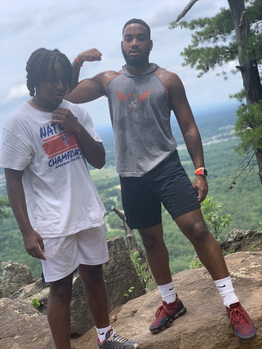 ShifftyMichai's tweet photo. Mountain troop 🏔💪🏼💪🏼 https://t.co/R51EVyQclg