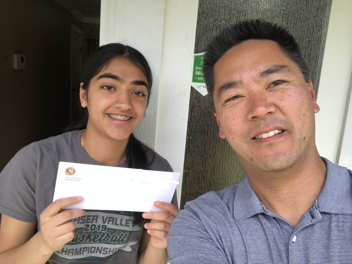 aakune's tweet photo. Kicked off the ND Scholarship Tour today. Although it couldn't happen on stage, it's a pleasure to deliver scholarships to some well-deserving Husky Grads! #huskypride #huskyhighlights #sd37 @deltasd37 #gradbc2020 https://t.co/2He2U7CBLS