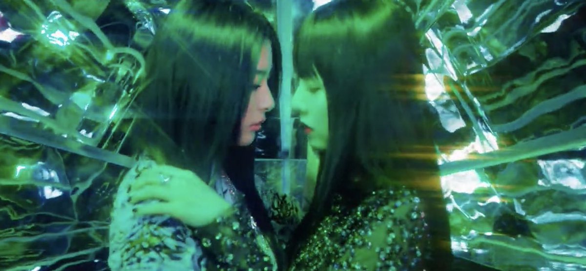 Janhae's tweet photo. ซึลรีนนนนนนคือหยุดยังไงไหว เกินต้าน 🥺 #WatchMonsterNOW #MonsterMV https://t.co/tux11ShyPK