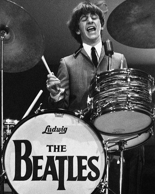 Happy 80th Birthday to the man with a swing like no other!!
RINGO STARR        