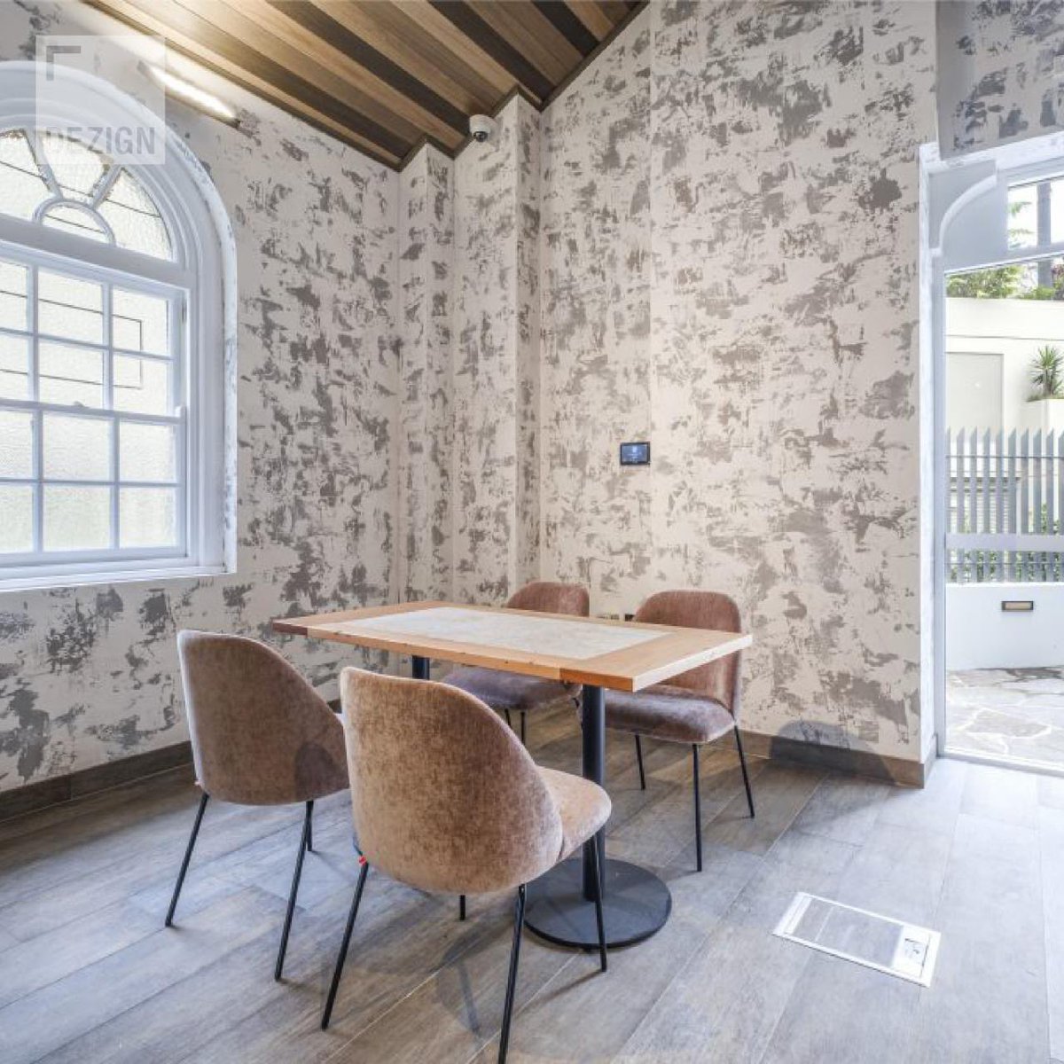 Dezign is pleased to have worked closely with Bergstrom Architects to create and deliver an enriching and relaxing venue 
 
View more details here - bit.ly/2BNdw6W
#hospitalityfurniture #hospitalitydesign #hotelfurniture #hoteldesign #commercialfurniture #design #dezign