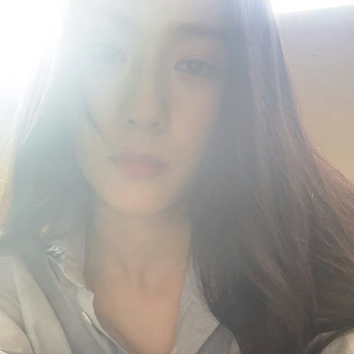 cries in girlfriend soojung