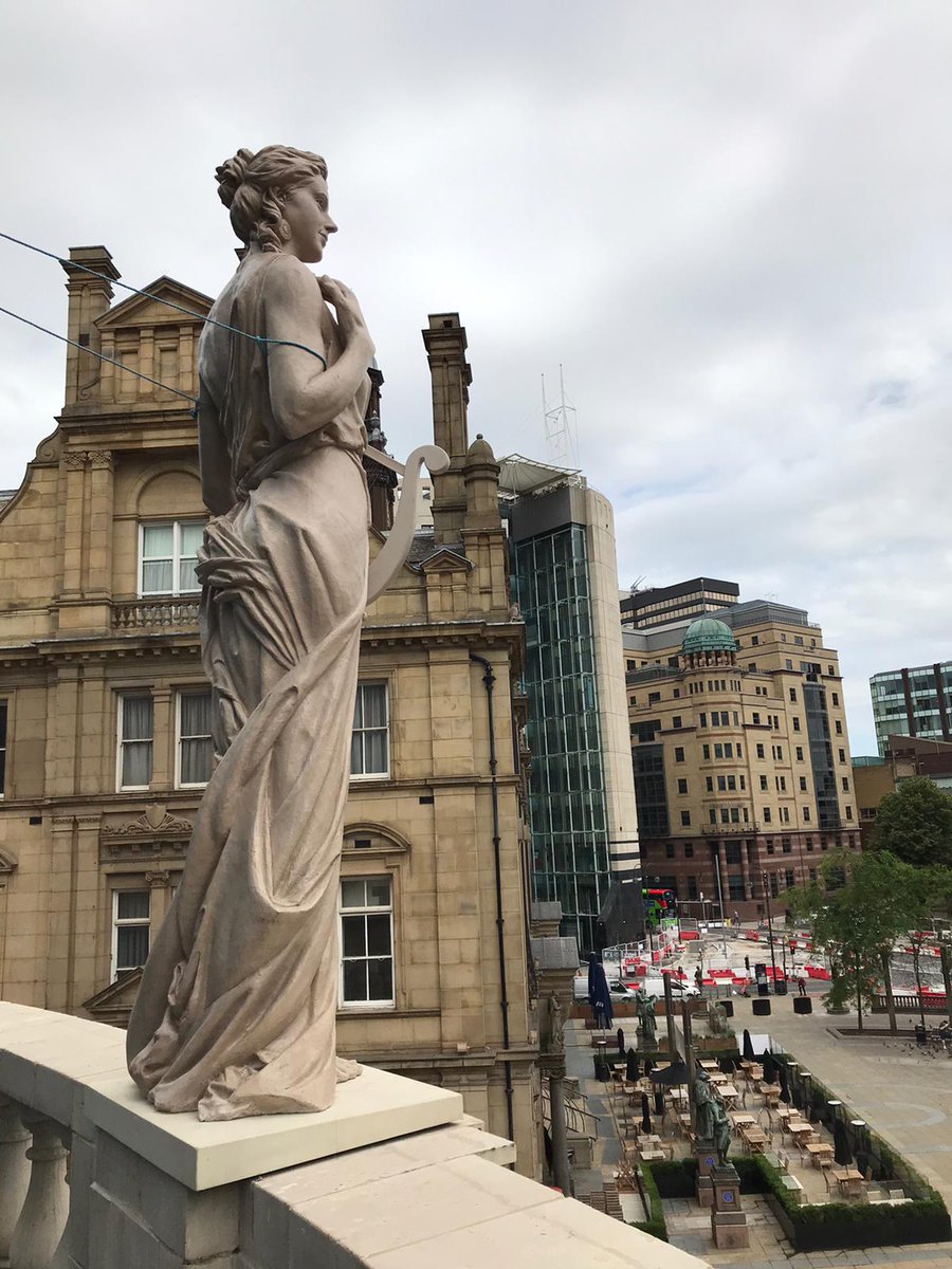 A closer look at one of the wonderful new statues celebrating music and drama which now adorn the <a href="/MajesticLeeds/">Majestic Leeds</a>.