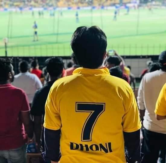 TheCrickfreak's tweet photo. #HappyBirthdayDhoni #mahendrasinghdhoni 
@msdian_prajju https://t.co/8qV6Fg0Tc6