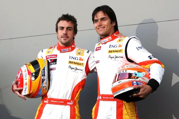 the time with Piquet as his teammate from 08-09 is best known for the crashgate scanal but Alonsos complete domination shouldn't be undermined.