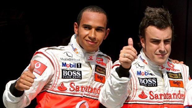 The biggest argument people bring against Alonso is that he lost to a rookie Hamilton in 2007. There's a lot to this story (Alonsos Michelin driving style didn't work at all on Bridgestones etc.) but the numbers say no one beat the other. it doesn't get any closer.