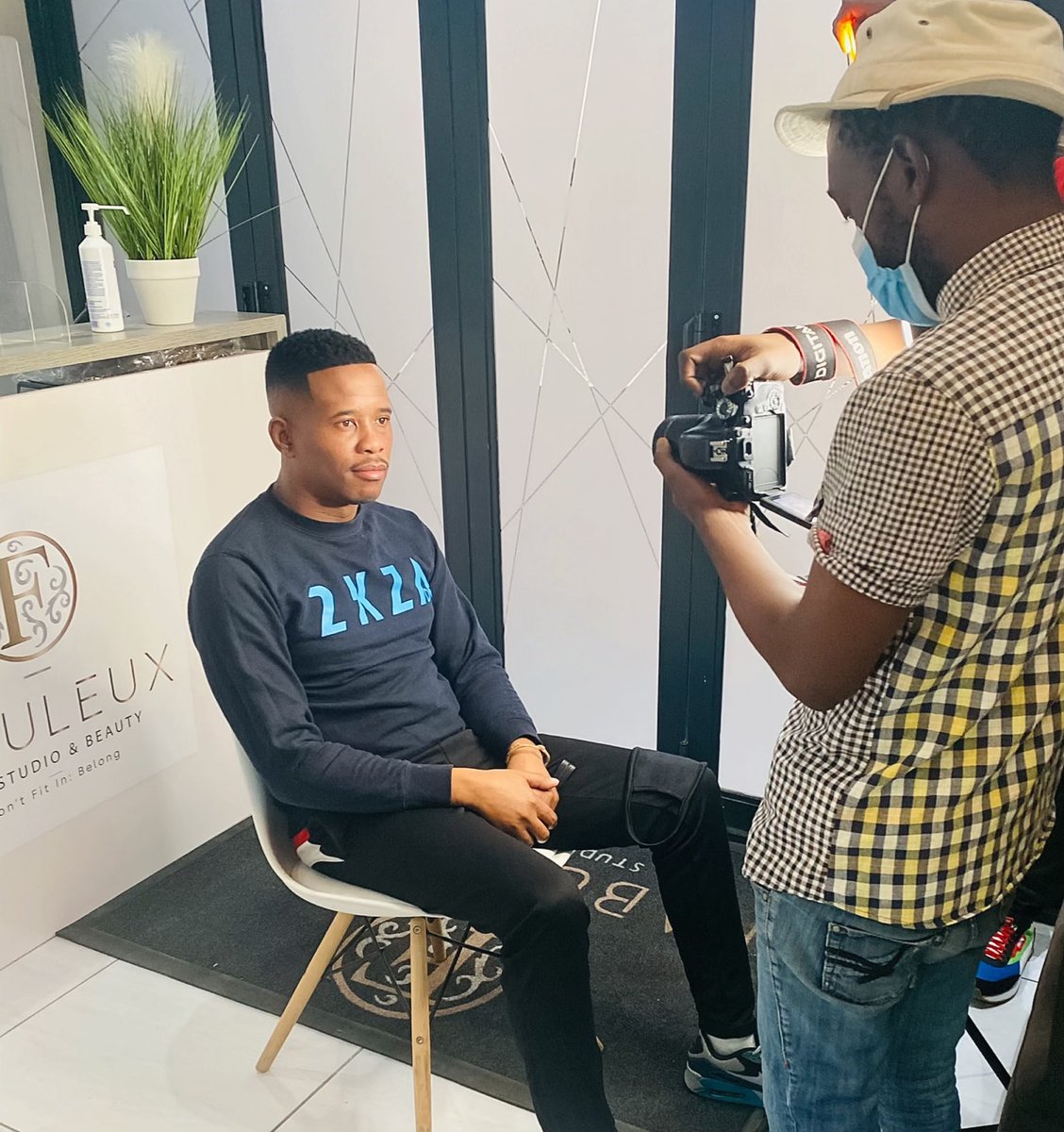 djstokiesa's tweet photo. A Big S/0 to @Fabuleux Hair Studio & Beauty
For taking care of me🙌🔥
#LetsSupportLocal💯 https://t.co/uLJrAmQxbX